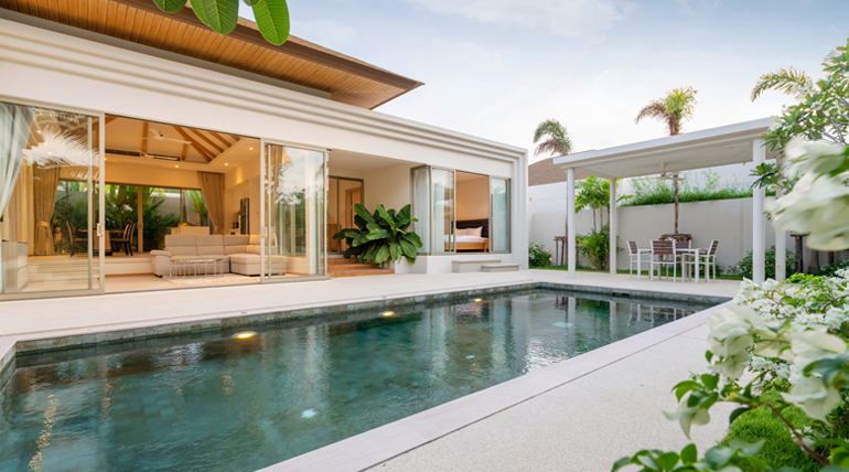 10 advantages of staying in a luxury villa